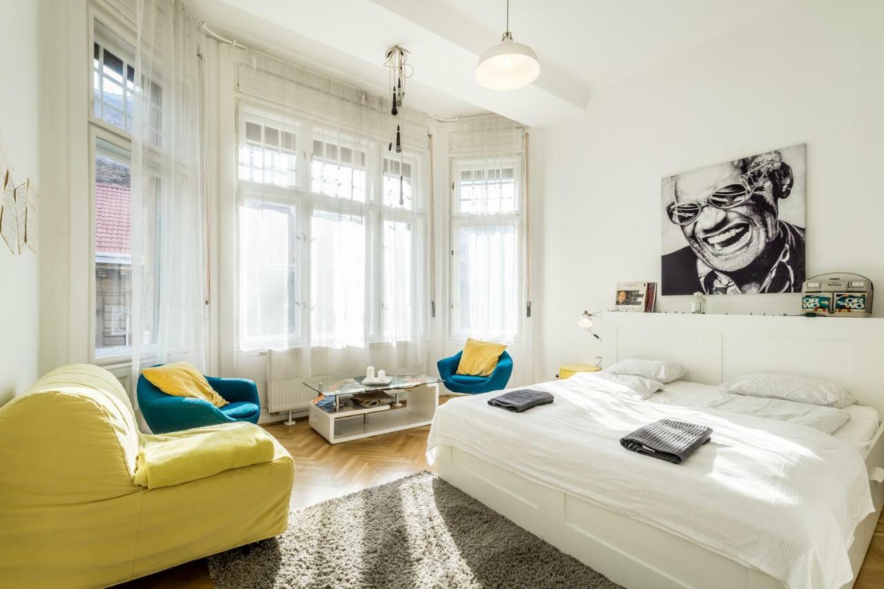 Pop Arts Studios Budapest Exteriör bild